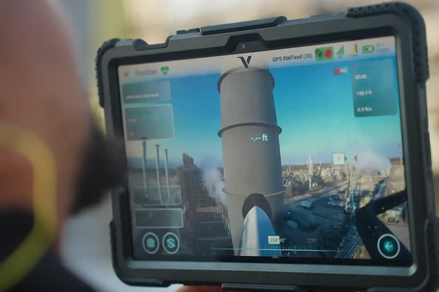 3D model of a storage tank with corrosion spots.